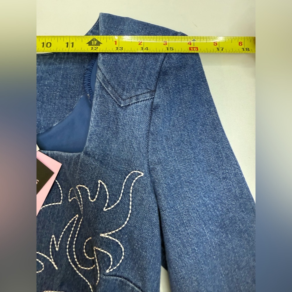 NWT Avec Les Filles Western
Embroidery Long Sleeve Denim Dress size 4 - Picture 7 of 12